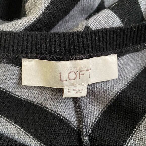 Loft Knit Chevron Dress, Black & Gray, Size S - Picture 4 of 6
